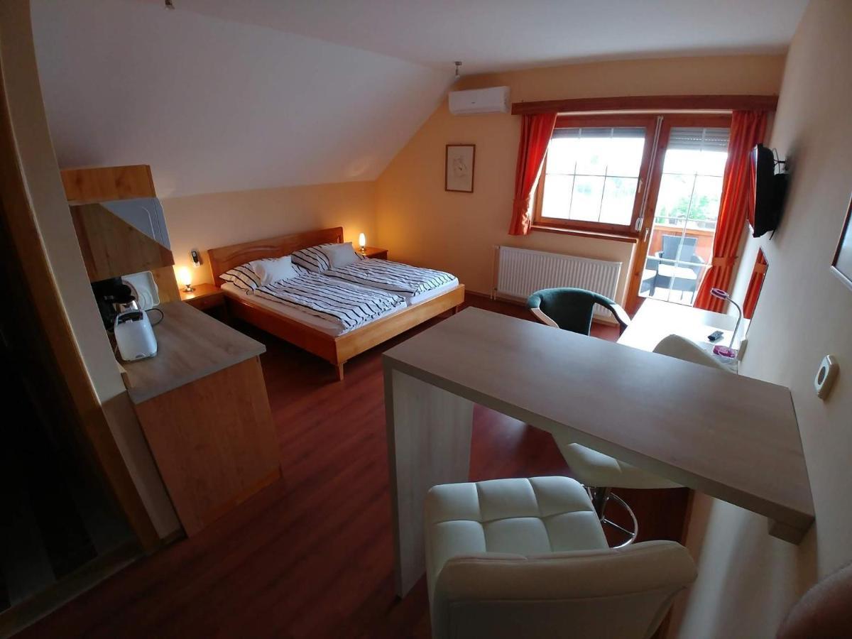 Apartmán Ciklamen
